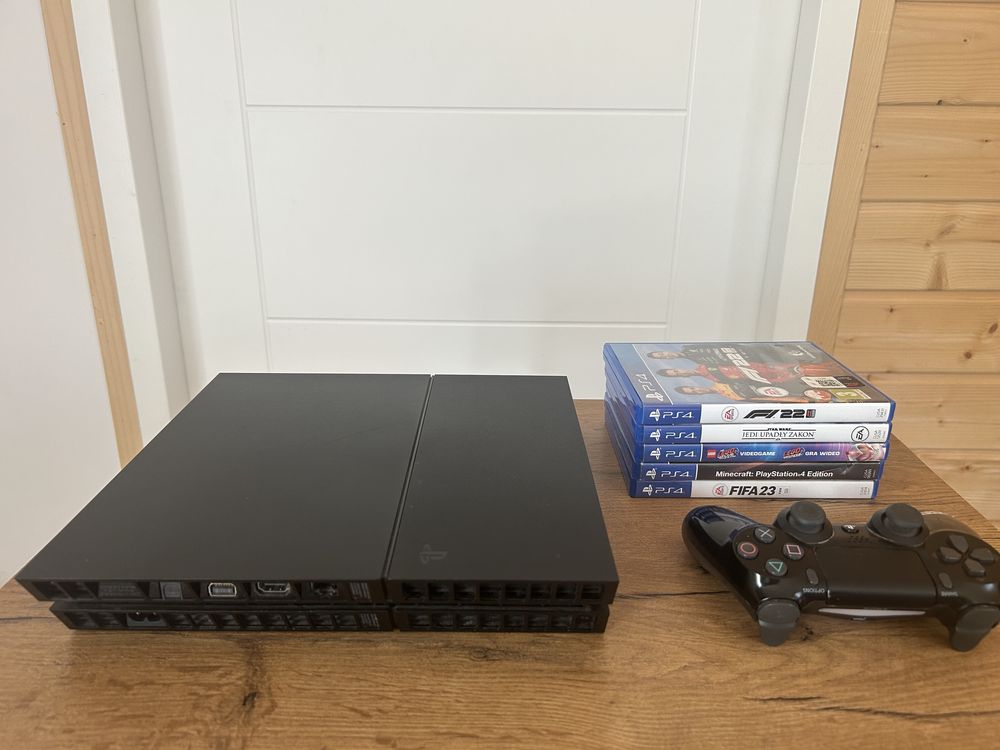 Sprzedam konsole PS4 1 TB