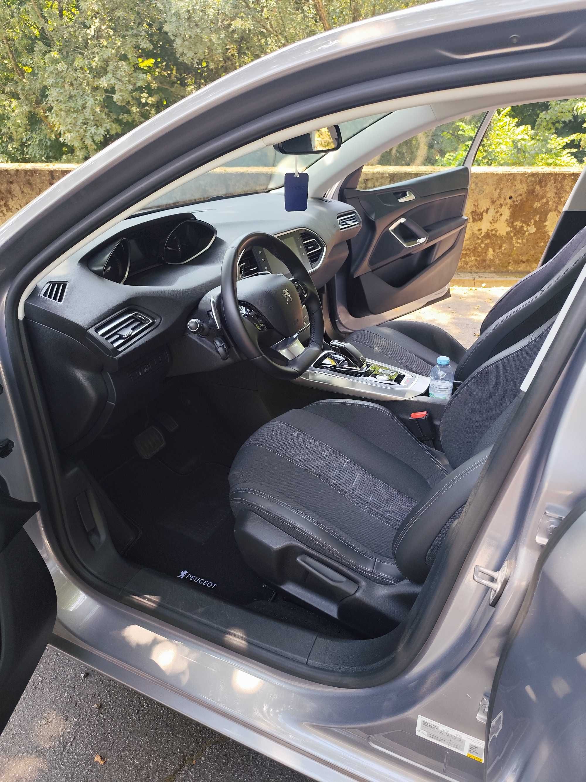 Peugeot 308 Allure GARANTIA INCLUÍDA
