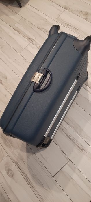 Walizka Samsonite Young Spinner duża na czterech kółkach
