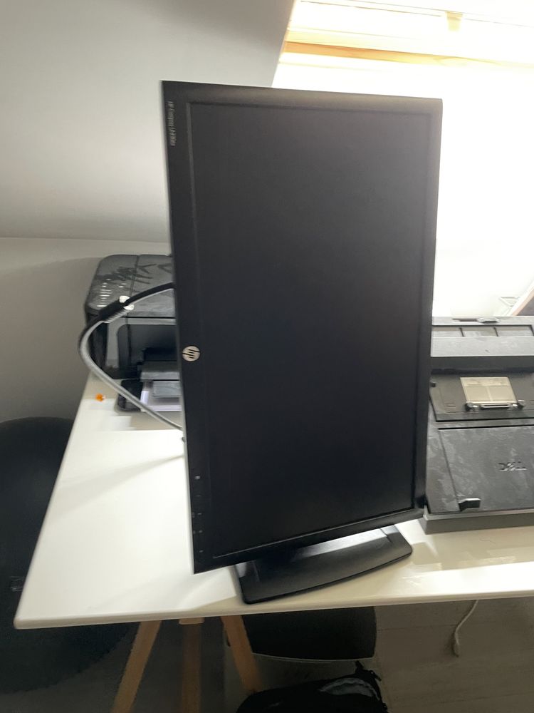 Monitor Hp Compaq LA2306x