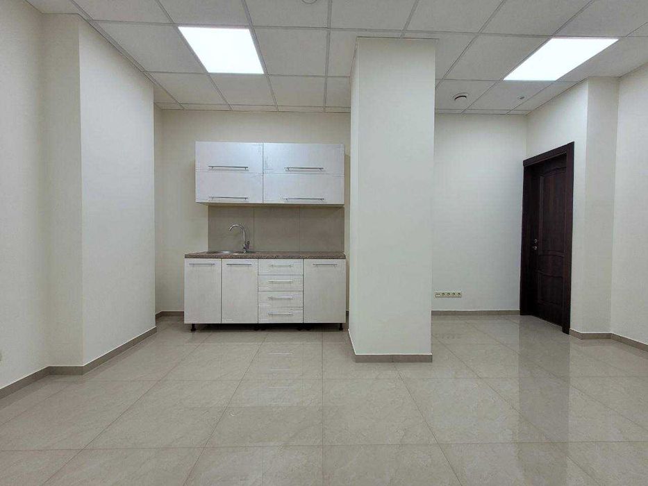 Оренда офісу на Подолі, метро Контрактова площа, новий ремонт