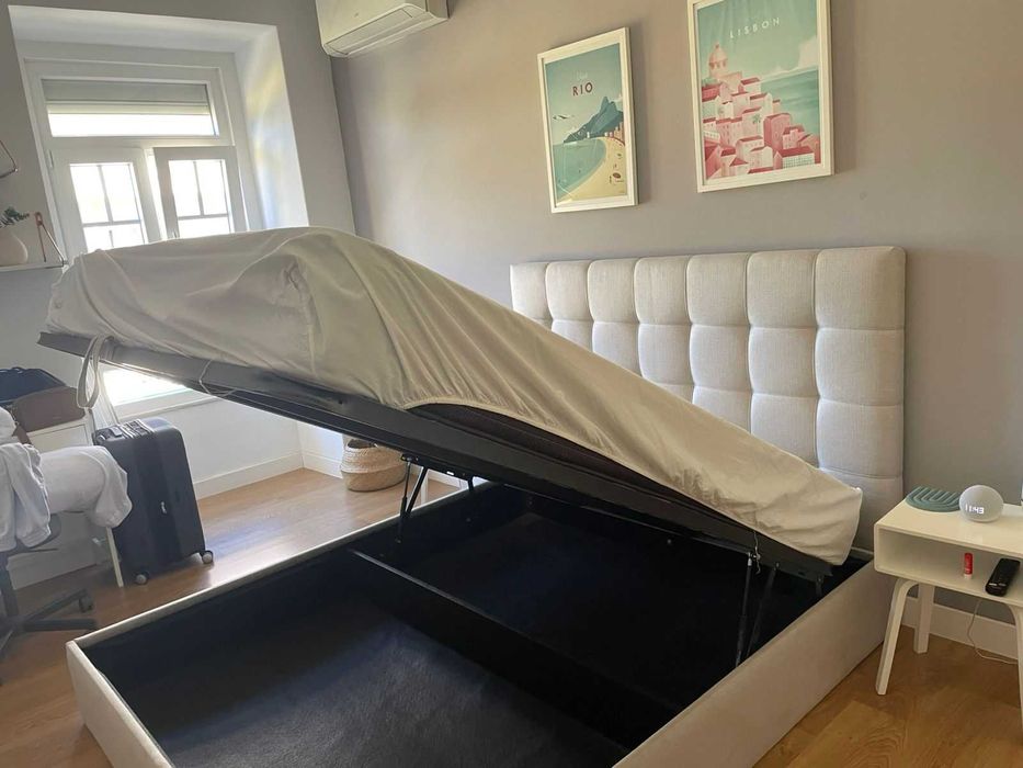 Cama Queen box com cabeceira Cinza claro 190 x 160