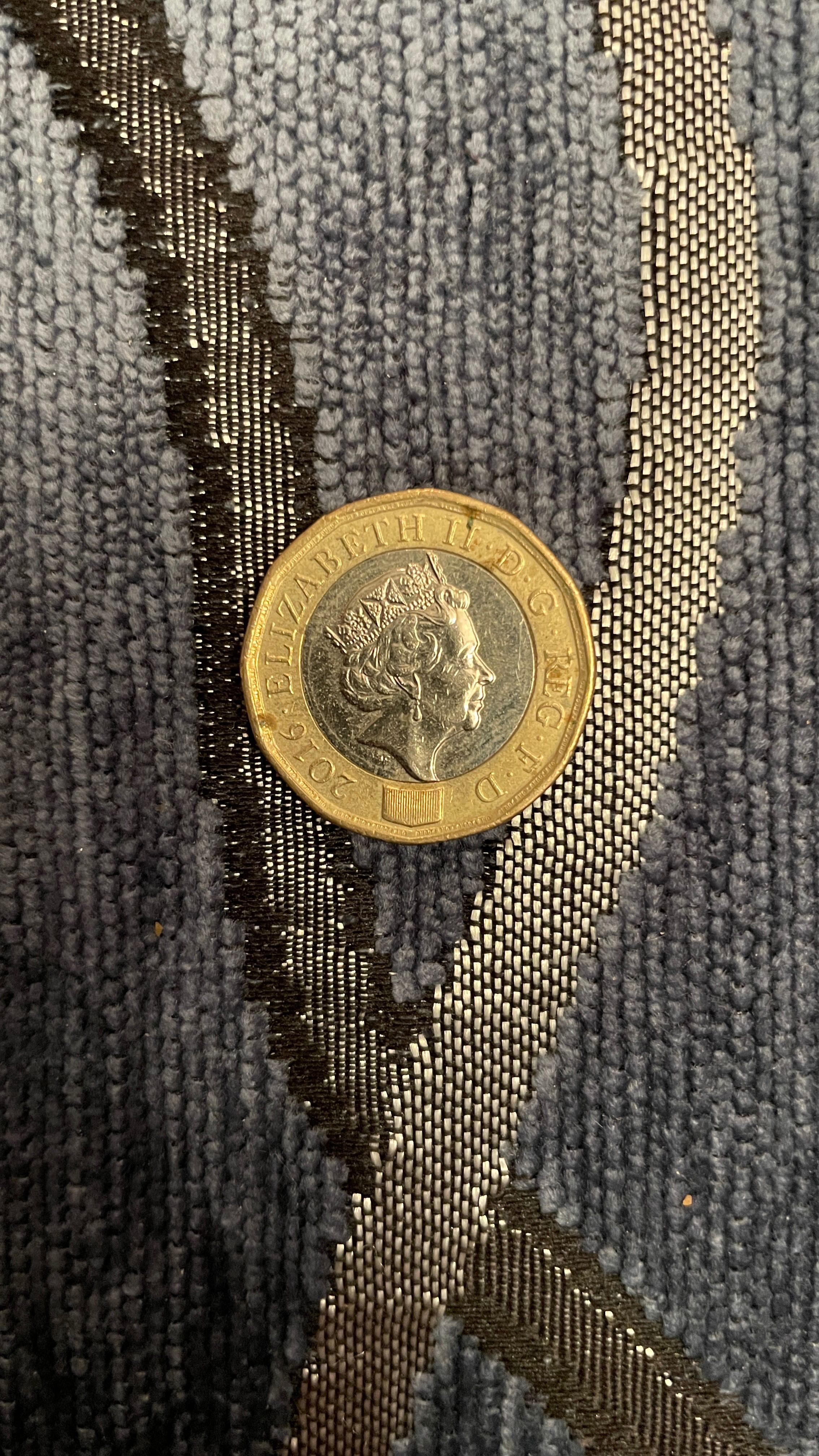 Moneta One Pound Elizabeth II 2016