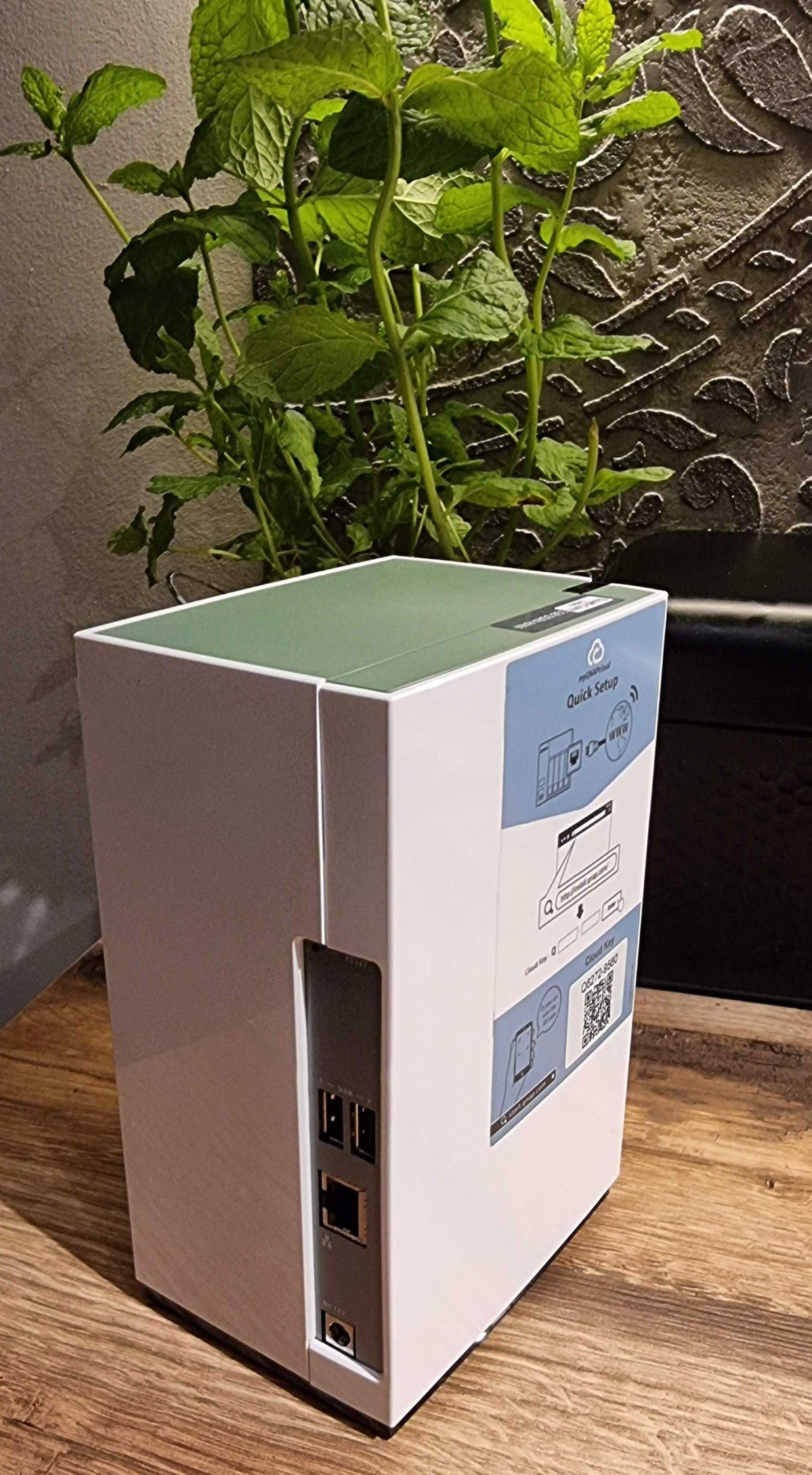 QNAP TS-228A, 4TB HDD, 4 rdzenie, 1Gb DDR4, 2 zatoki.