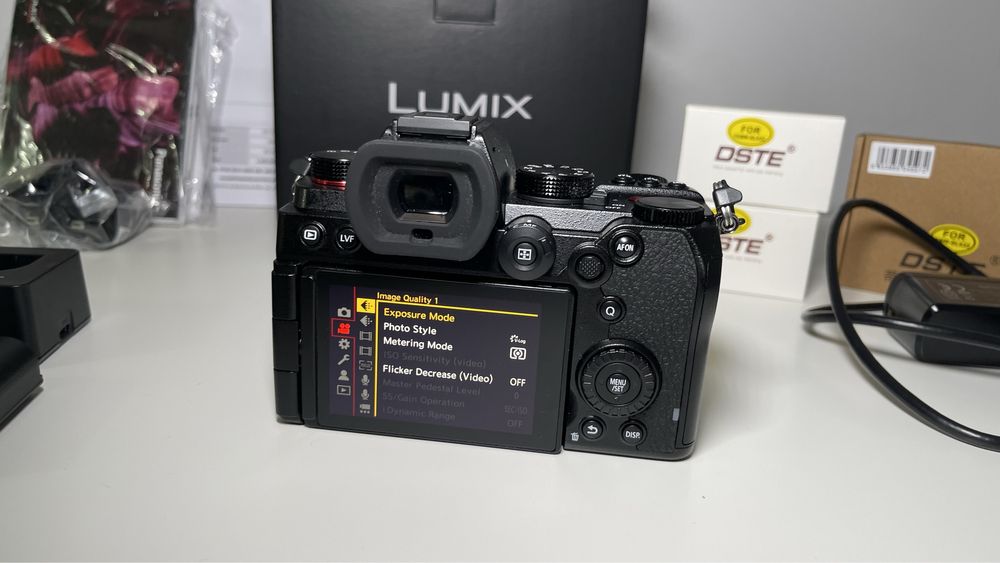 Lumix S5 C/Fatura somente 798 disparos!