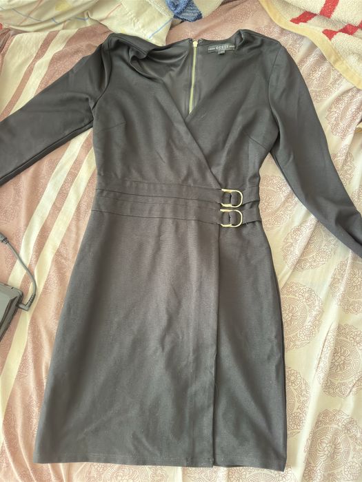 Вечірня сукня  бренду GUESS