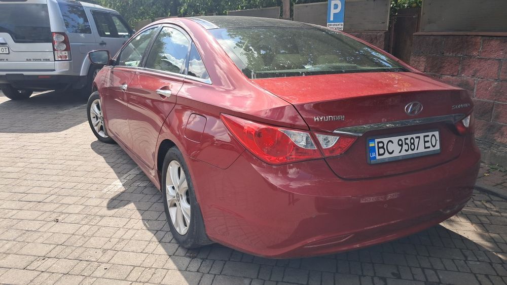 Hyundai Sonata YF