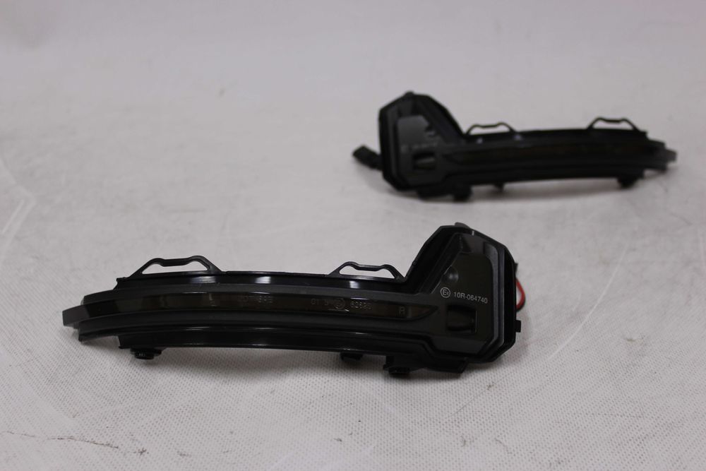 Diodowe kierunkowskazy w lusterka VW TIGUAN II 15-20 FUSION DYNAMICZNE