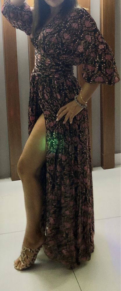 Платье Zara шикарное