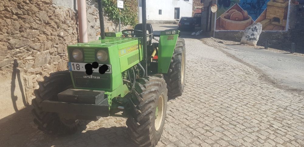 Vendo Trator 45cv