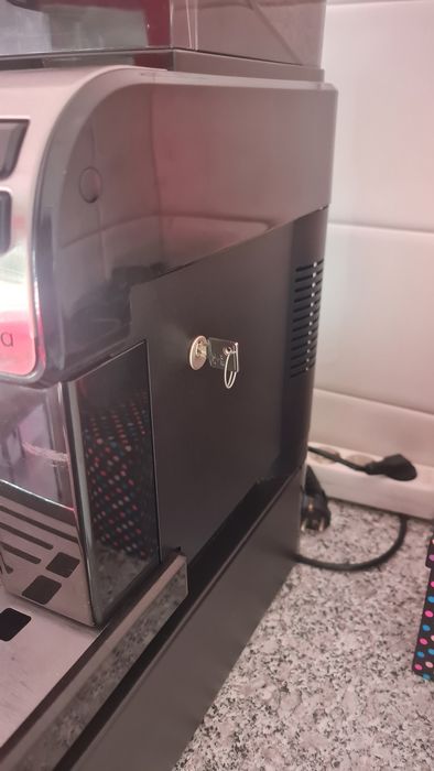 Maquina profissional saeco