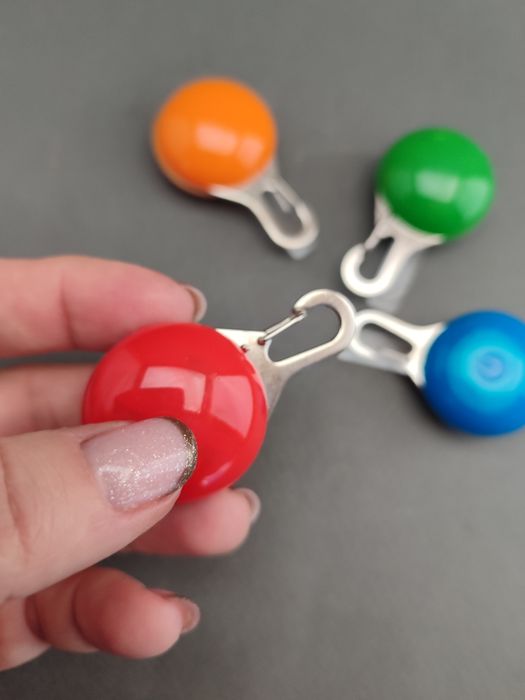 Многоцелевой светодиодный фонарик-брелок