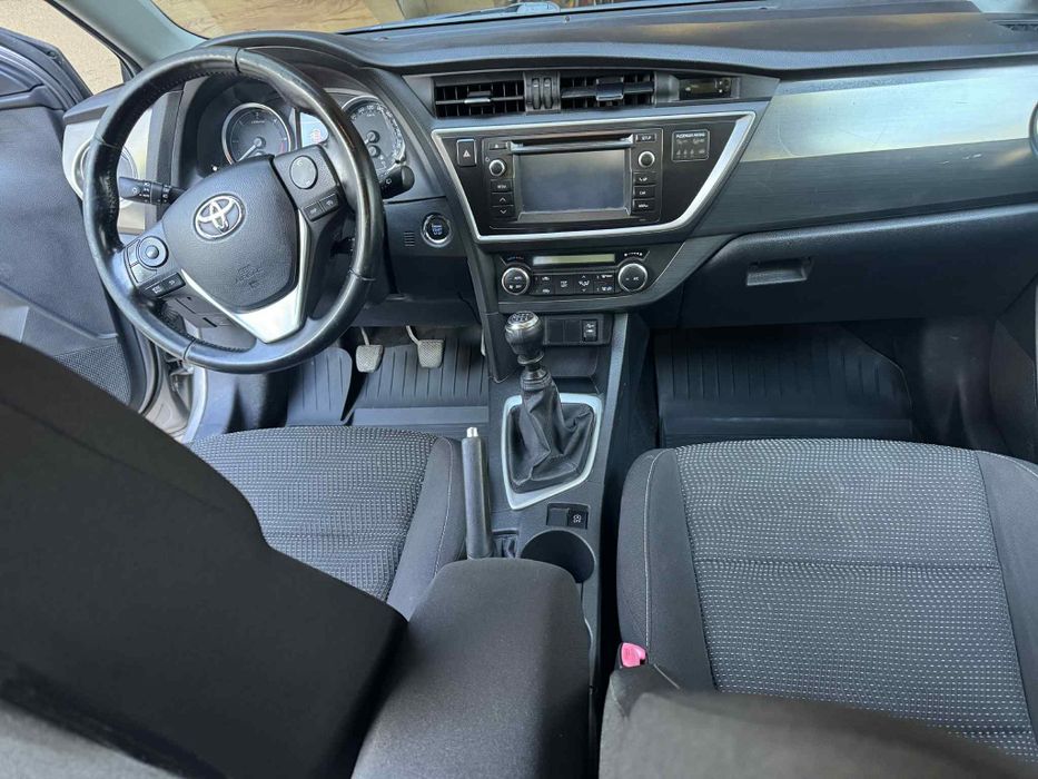 Toyota auris 2.0 d4d