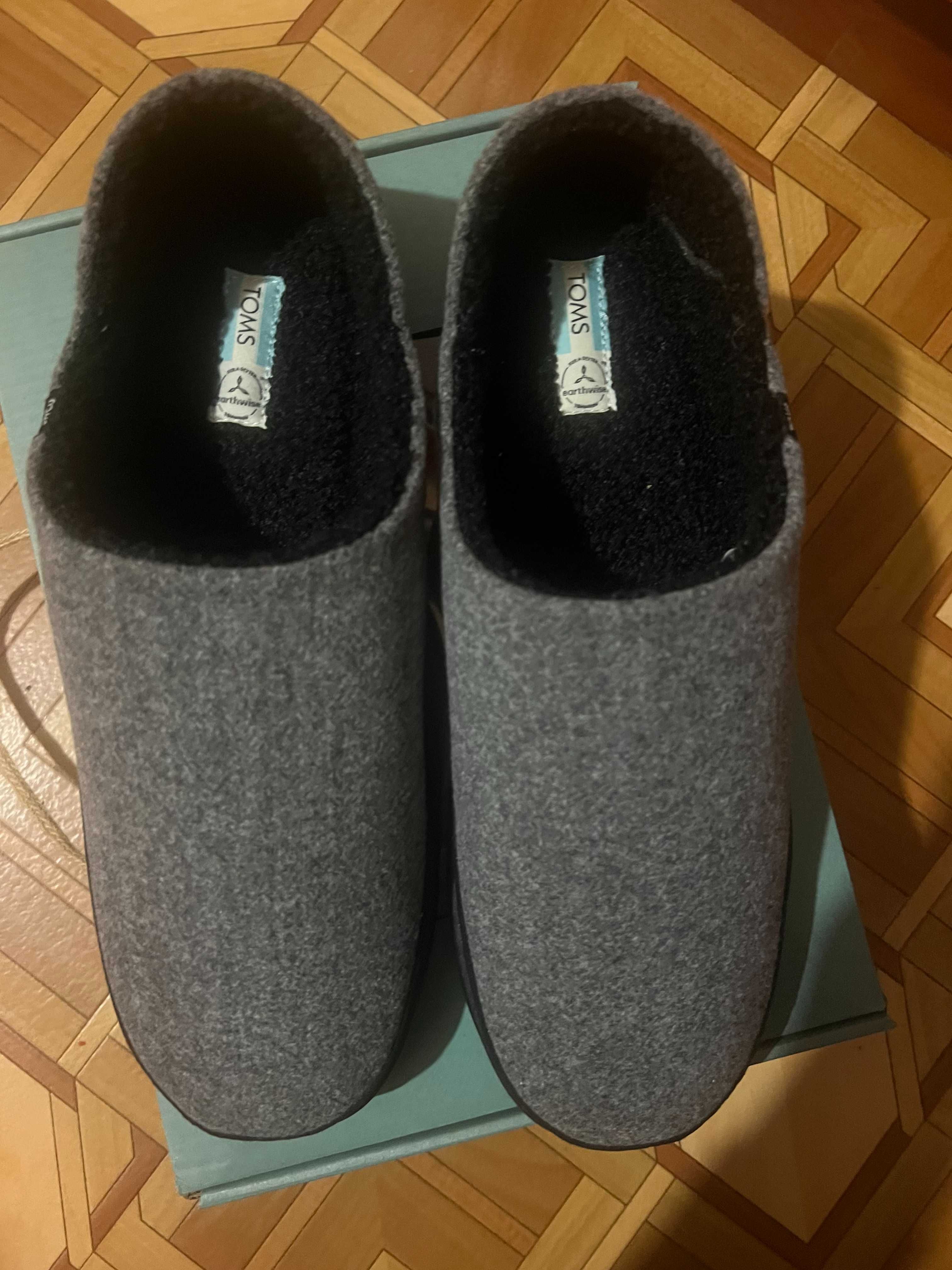 Тапочки - сліпони Toms 42.5 розмір Унісекс