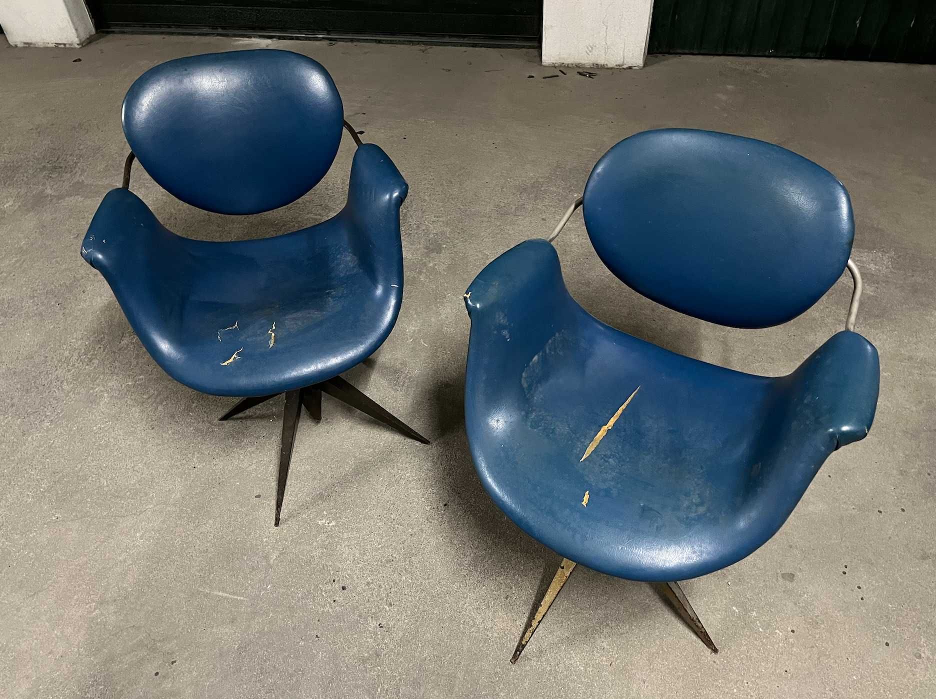Par de Cadeiras Vintage, de design particular