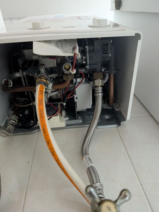 Esquentador Endesa com fatura