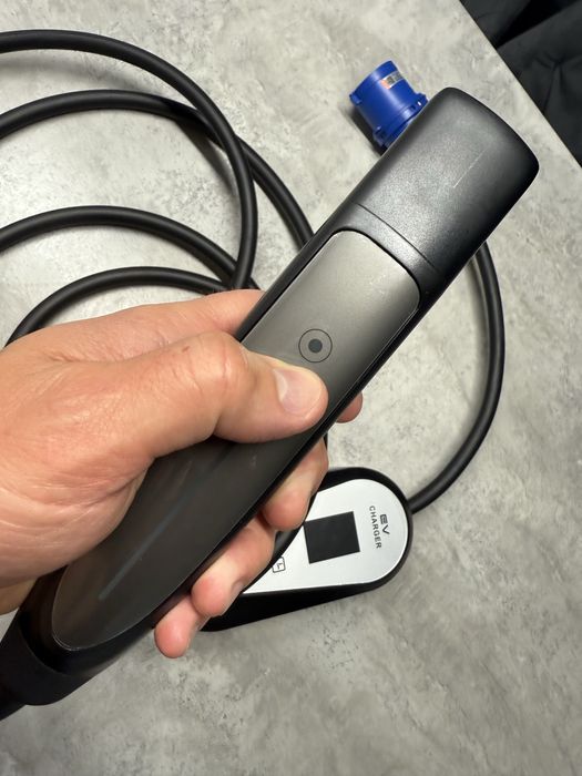 EvCharger зарядний пристрій Тесла nacs 7 квт/32 ампери зарядка станція