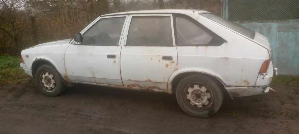 Продам москвича 2141 мотор ВАЗ 1.6 газ бензин