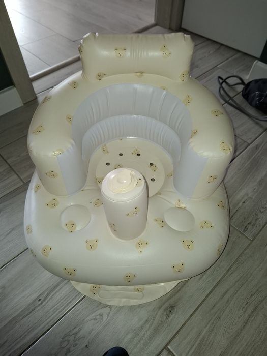Samopompujava dmuchana sofa dla malucha od 6mcy do 36