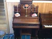 Старинный домашний орган, пианино, фортепиано 18-19 век.