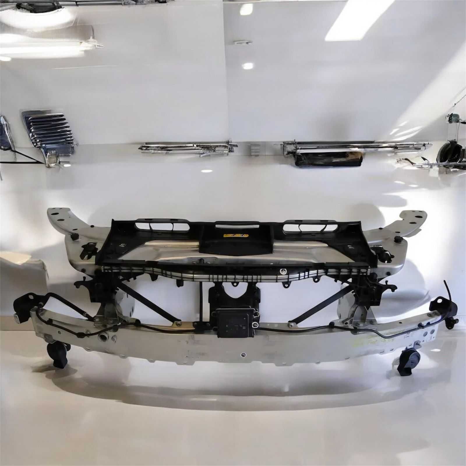 Material de Frente Mercedes C43 AMG W205  /  2018