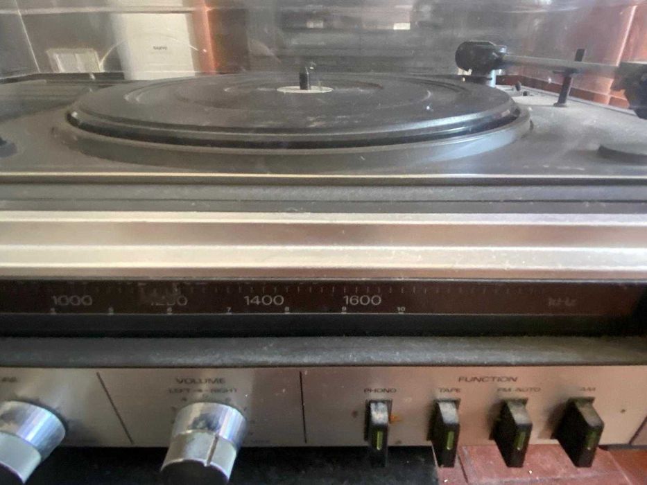 Sanyo music system DXT 5007K (sistema de som antigo)