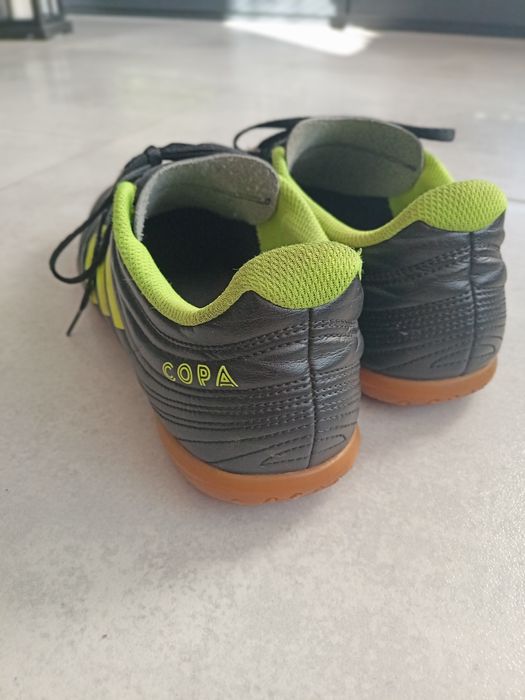 Buty halowe Adidas ( halówki ) roz 44 2/3