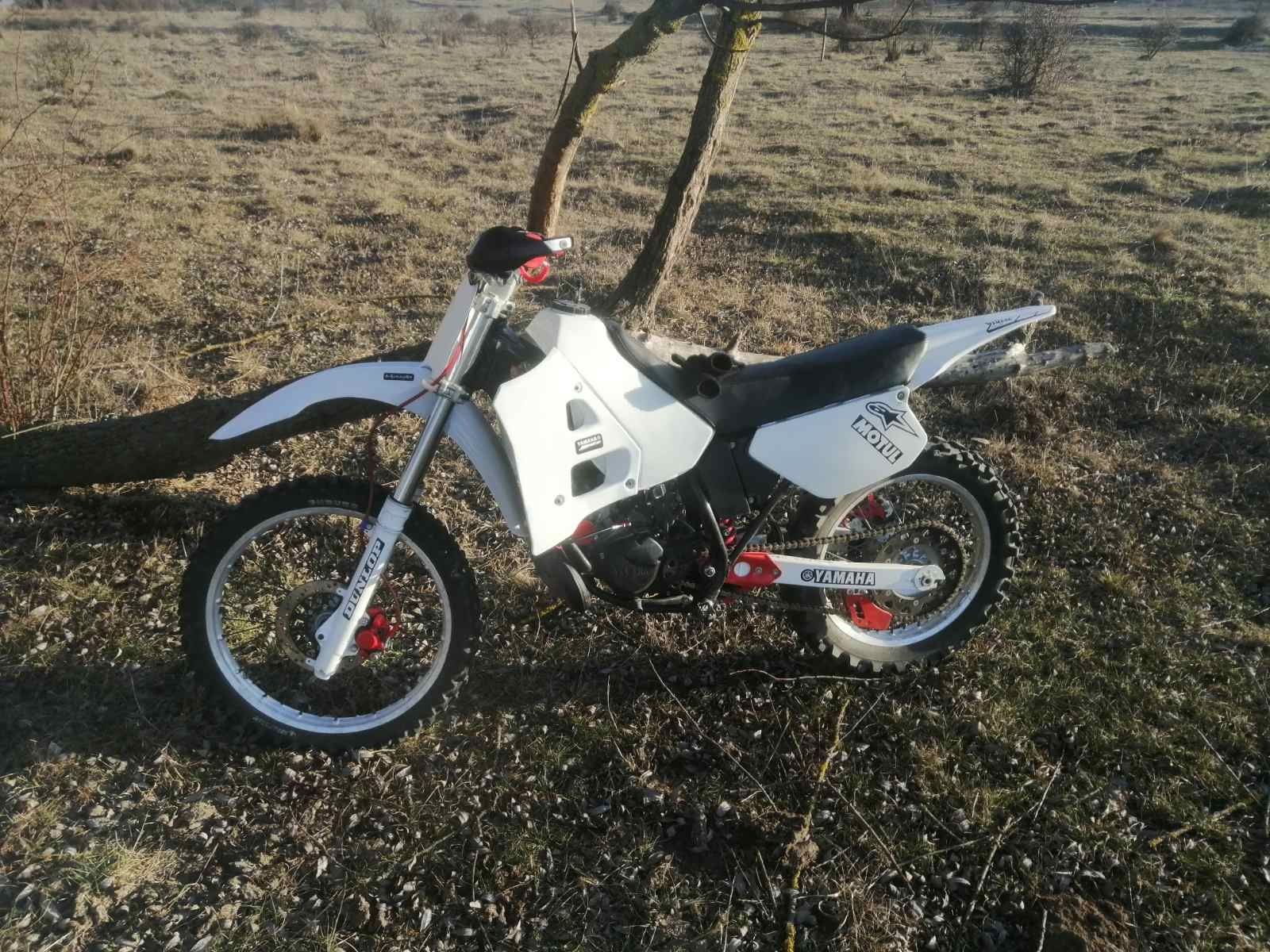 ендуро мотоцикл Yamaha YZF125