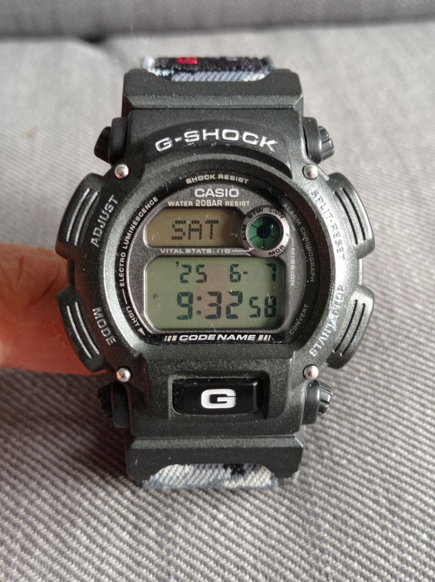 Japoński CASIO G SHOCK DW-8800MM oryginał w super stanie i cenie