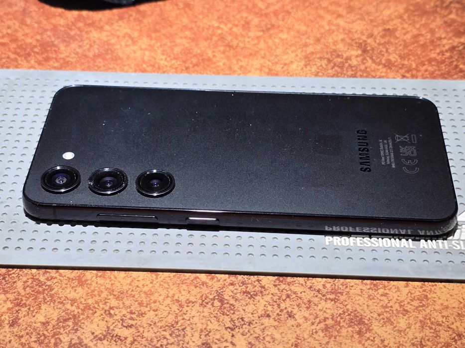 Używany - Samsung Galaxy S23 128GB Czarny - GSM Baranowo