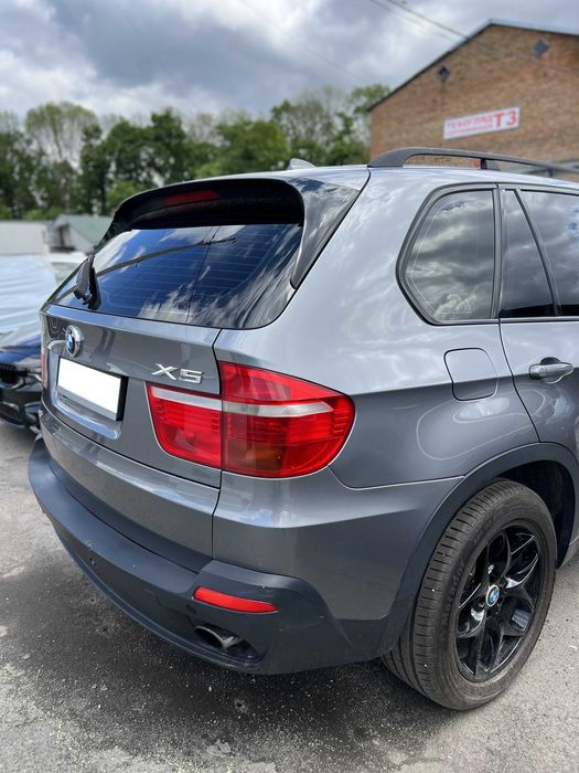 бмв е53 e70 спойлер (бокові накладки на заднє скло ф15 стиль) накладка