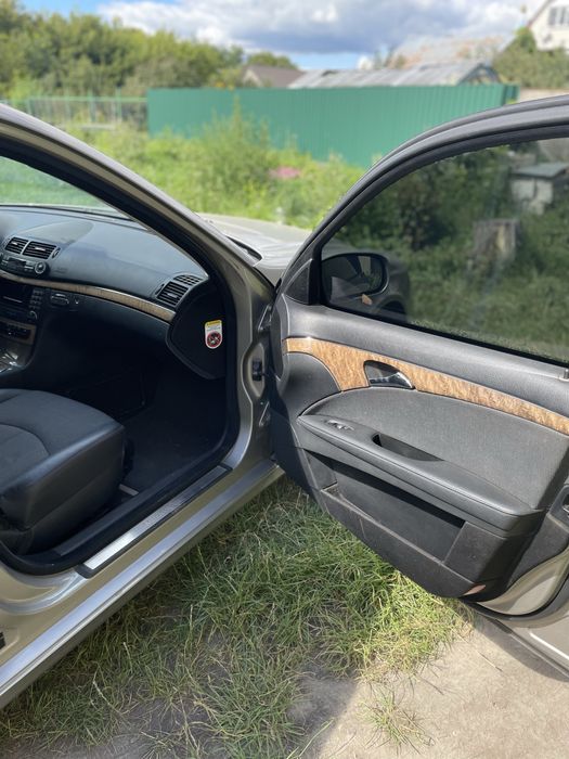 Mercedes w211  2008 год 2,2 cdi рестайлинг