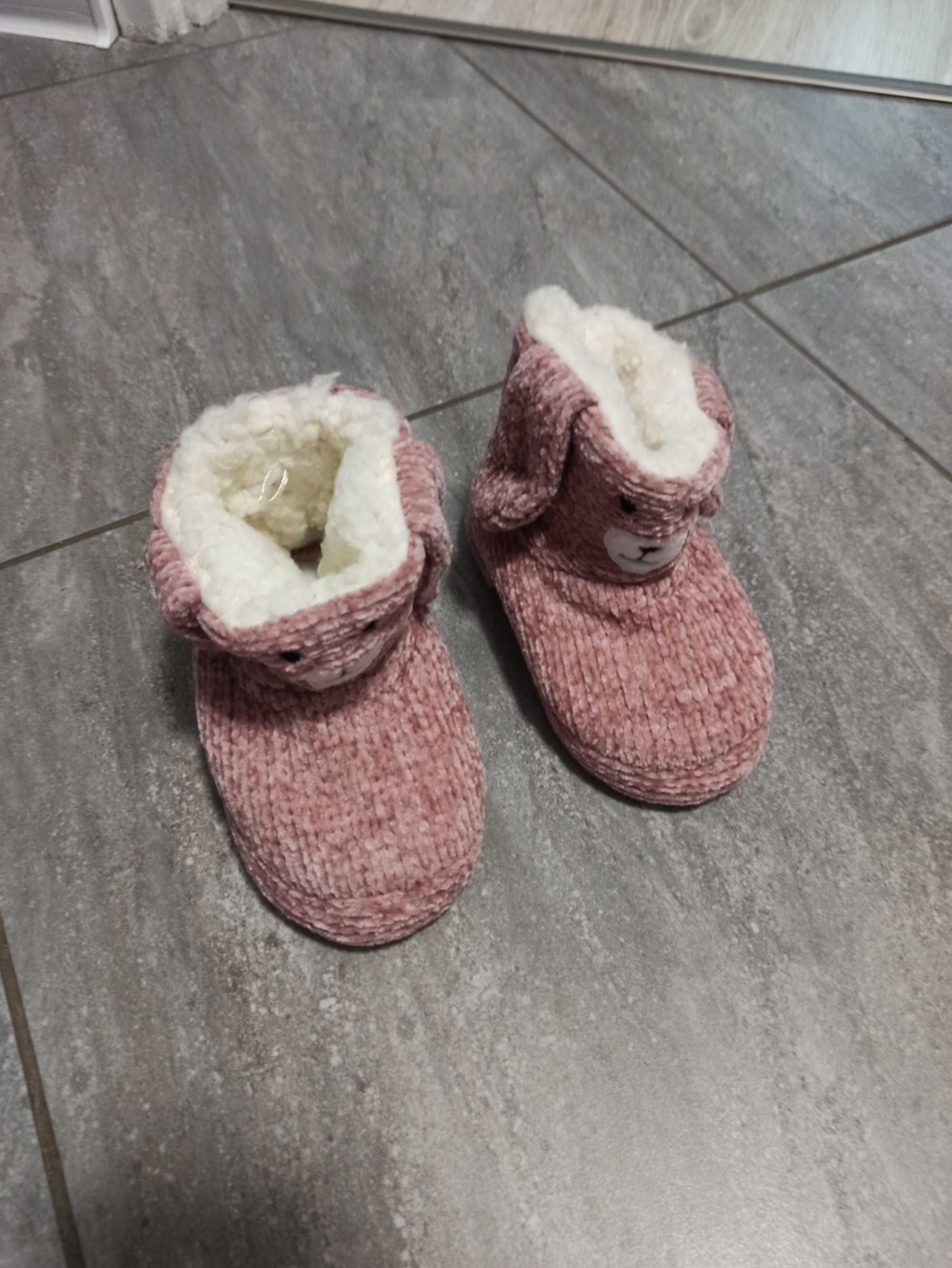 Zimowe buty do domu