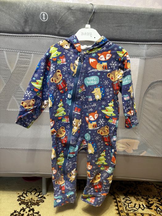 Теплі флісові дитячі чоловічки на 9-12м.за….