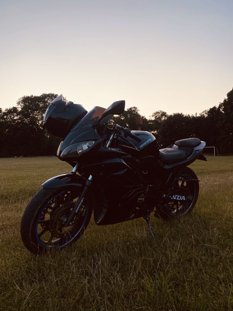 Musstang MT200-10