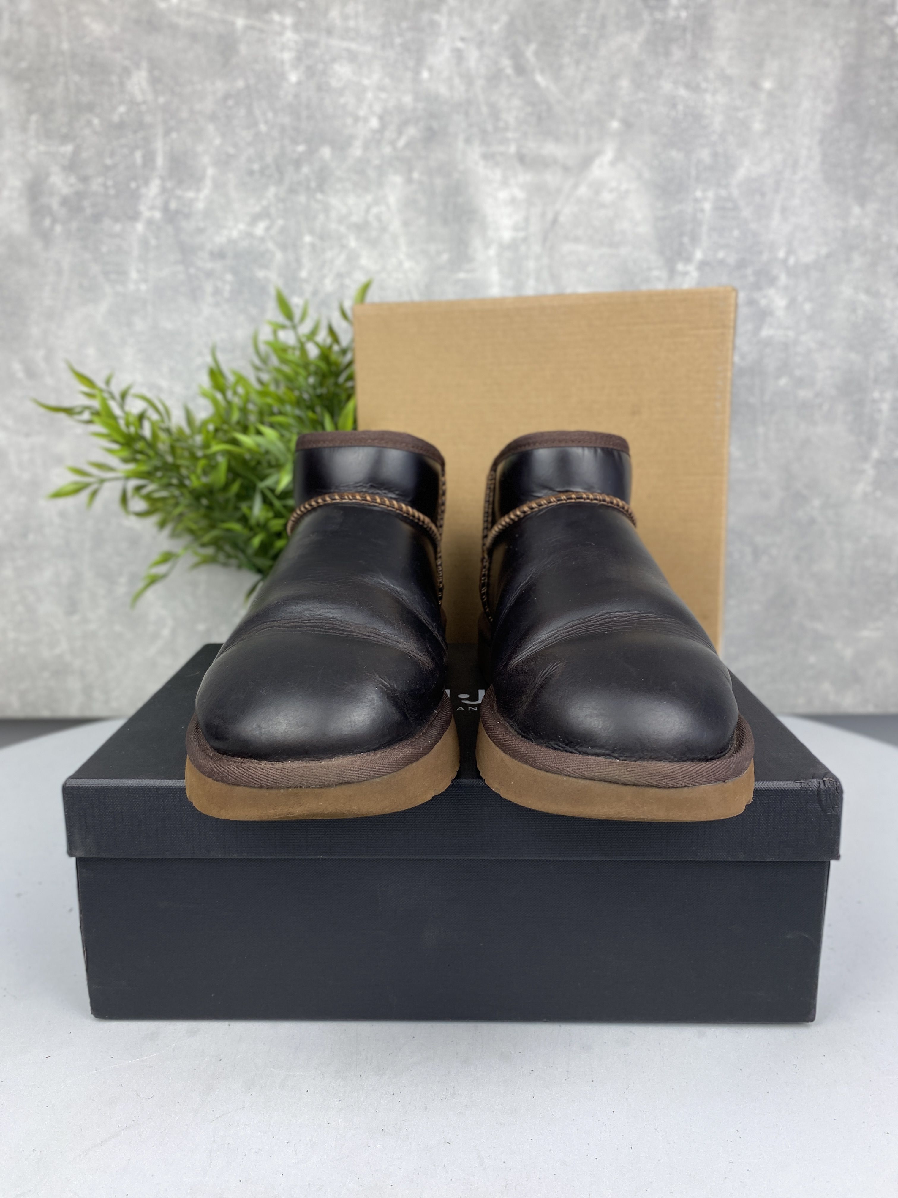 Bardzo dobre / buty / Ugg / Classic Ultra Mini Lthr Regen / r. 38 n159