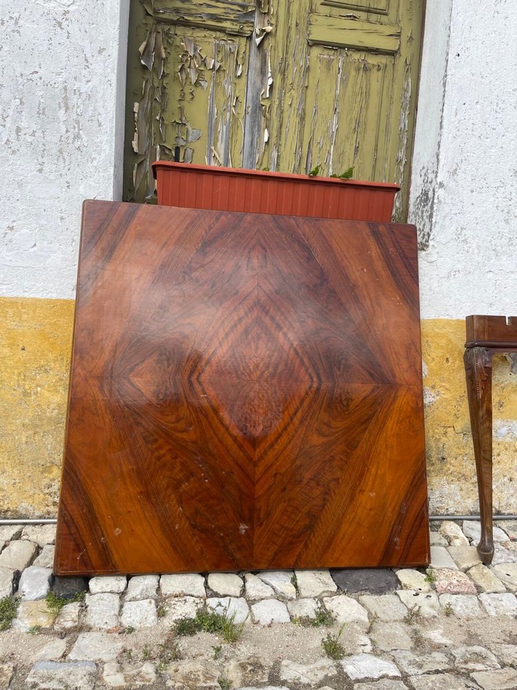 Mesa e cadeiras - Queen Anne - bom estado