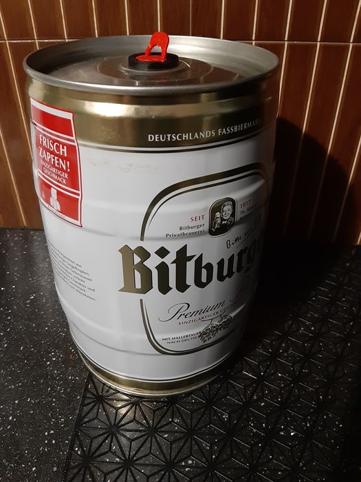 Puszka po piwie bitburger 5l