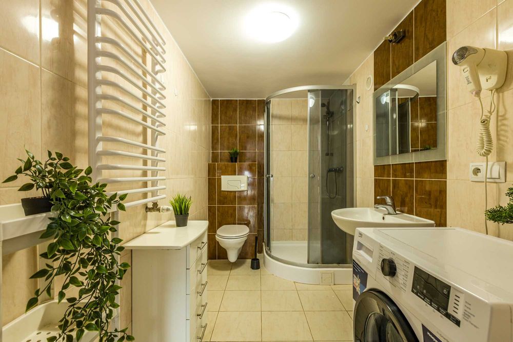 Przytulny pokój w domu przy ul. Słowiczej z pięknym ogrodem.