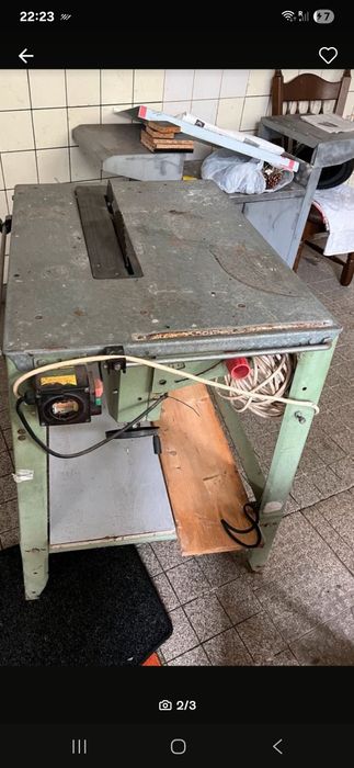 Piła stolowa do drewna 230v