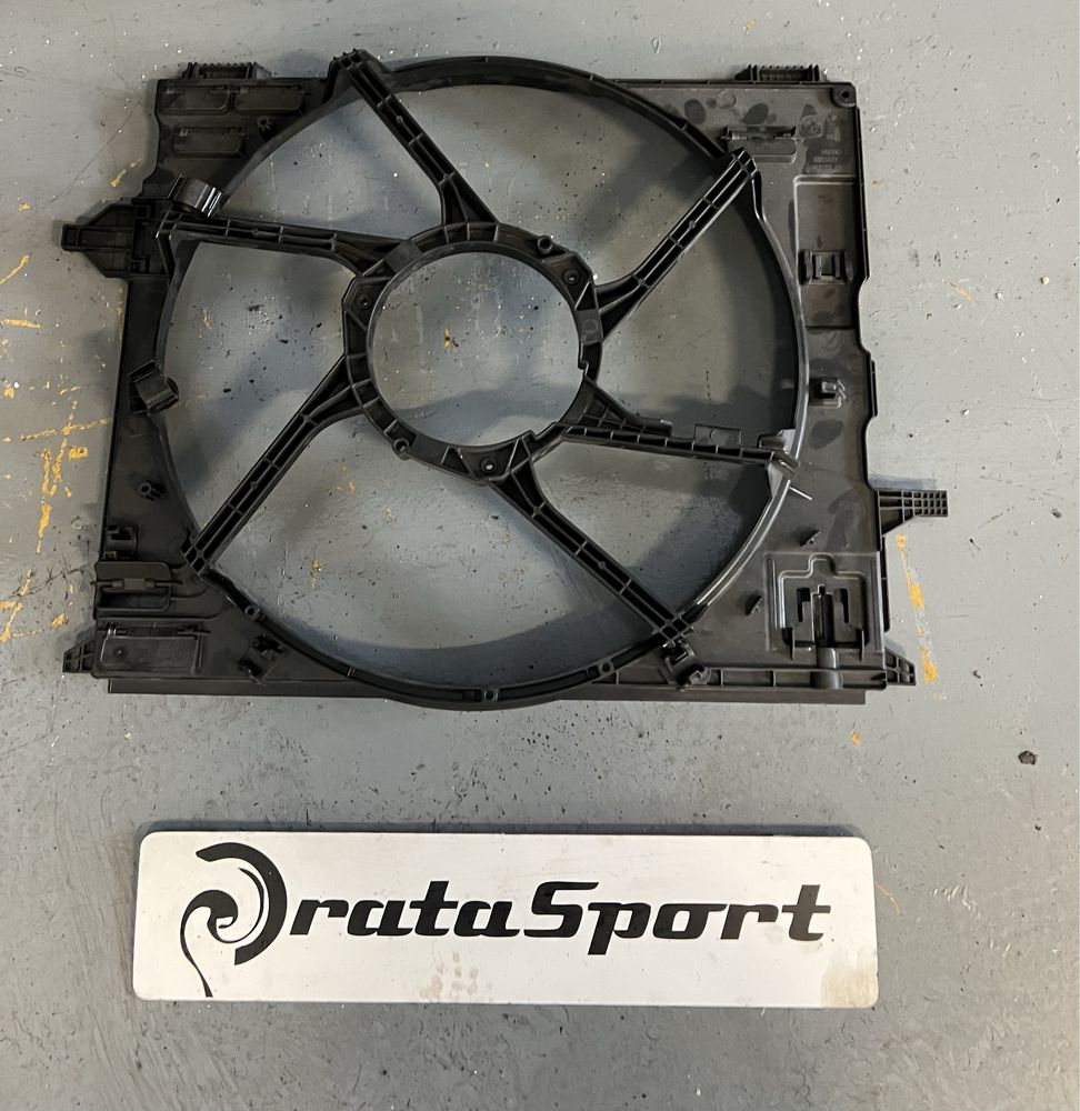 Suporte motoventilador Bmw M3 M4 F80 F82 F83 F87