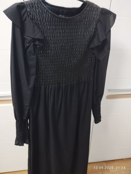 Плаття чорне, розмір 44.