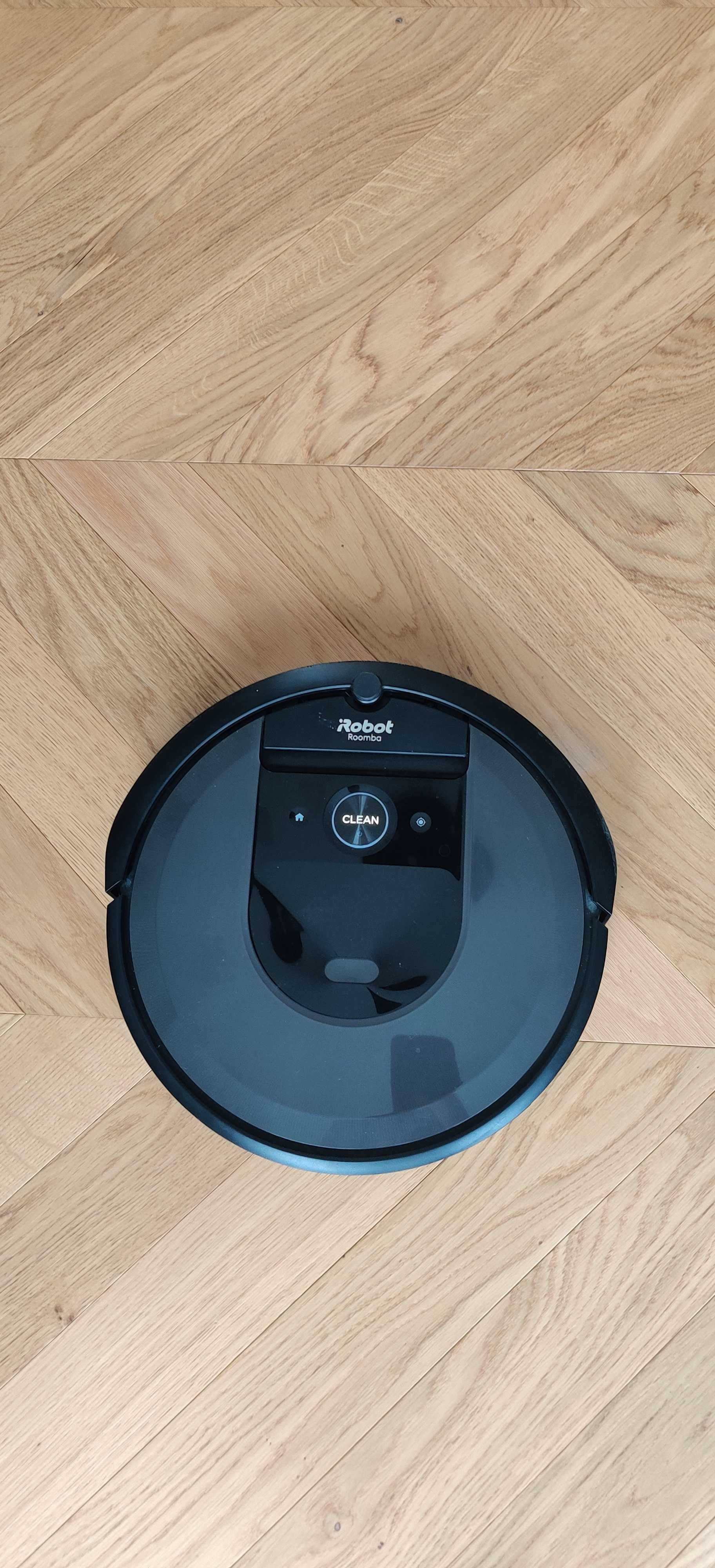 IRobot sprzątający roomba i7