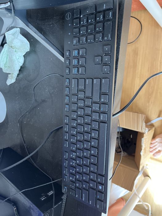 Komputer dell caly zestaw (monitor , klawiatura paka)