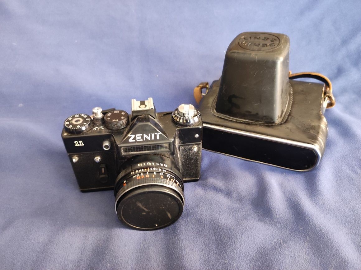Aparat fotograficzny Zenit 1,1 obiektyw Tessar Carl Zeiss Jena