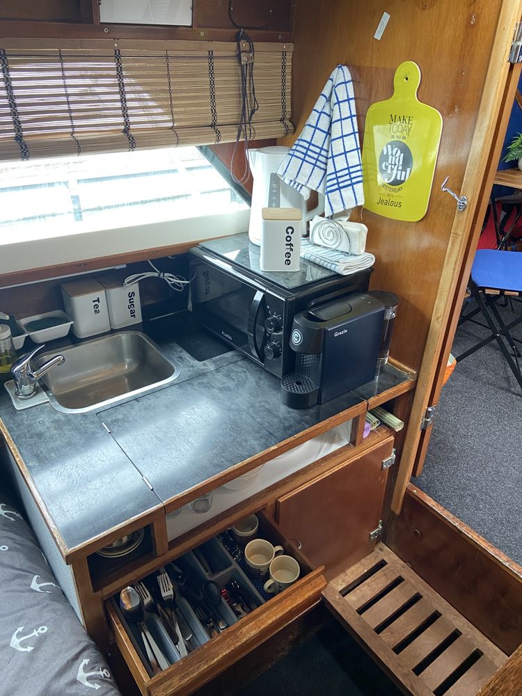 Coronet 24 Cabin luxe