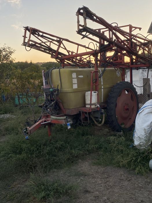 Оприскувач Rou 2500