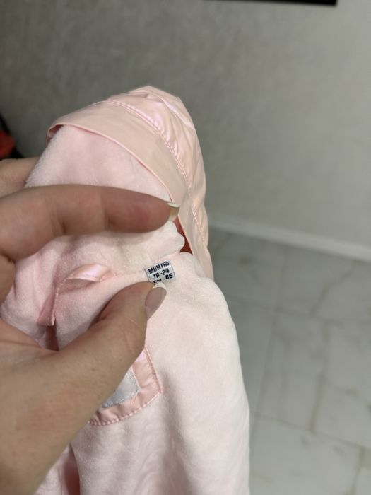 Куртки вітрівки на дівчинку