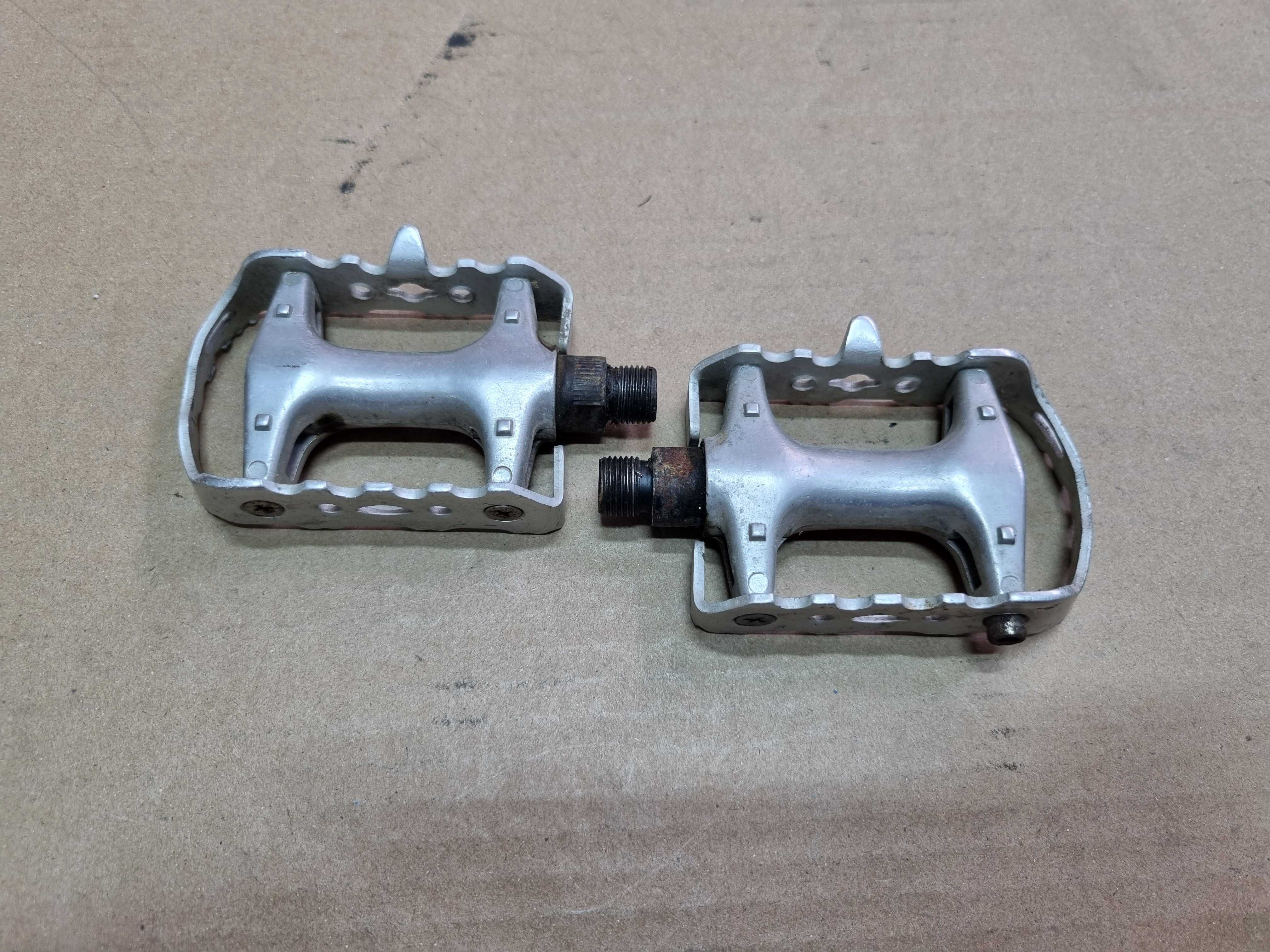 Pedały aluminiowe