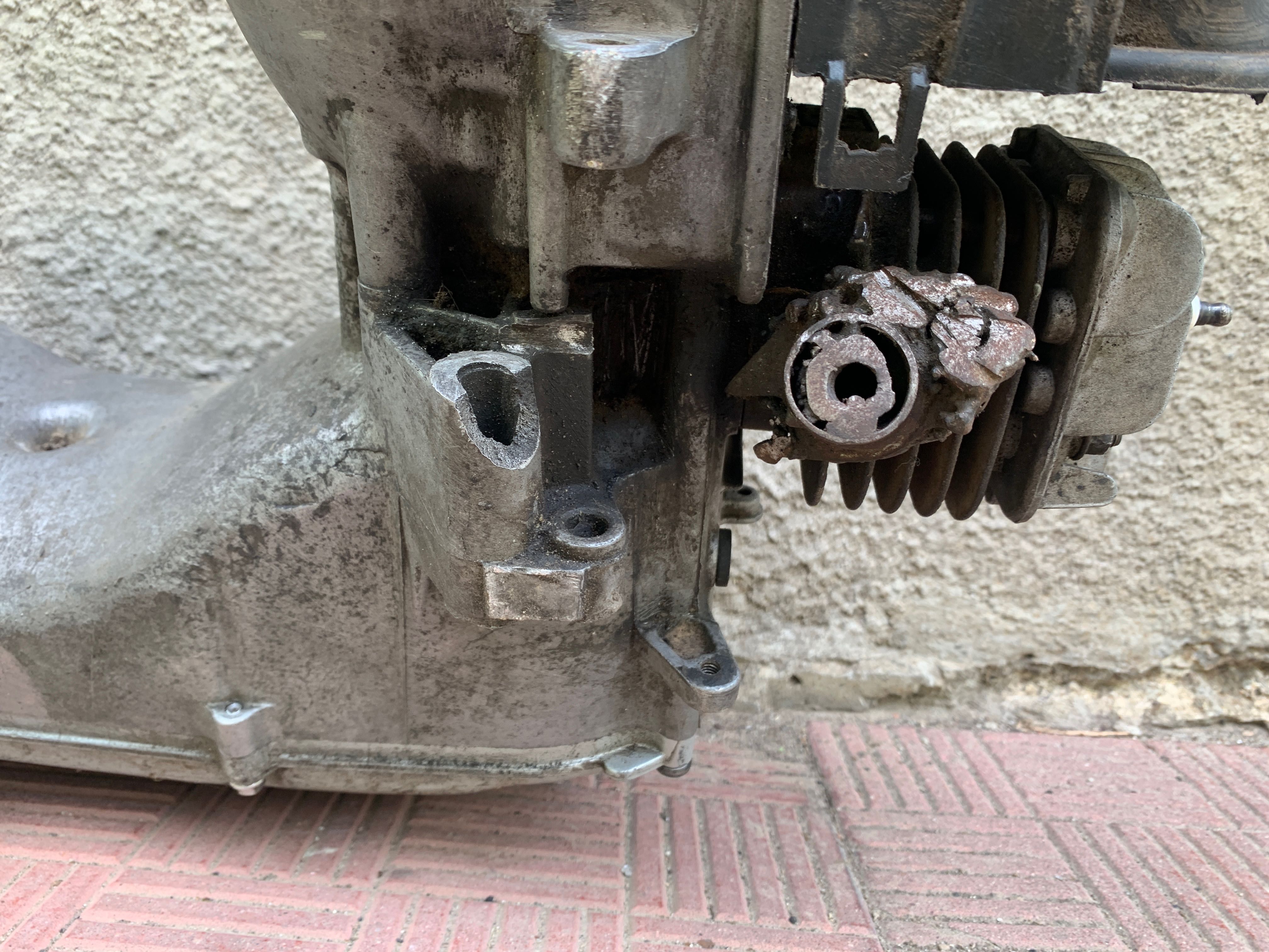 Silnik minarelli horizontal Yamaha neos malaguti